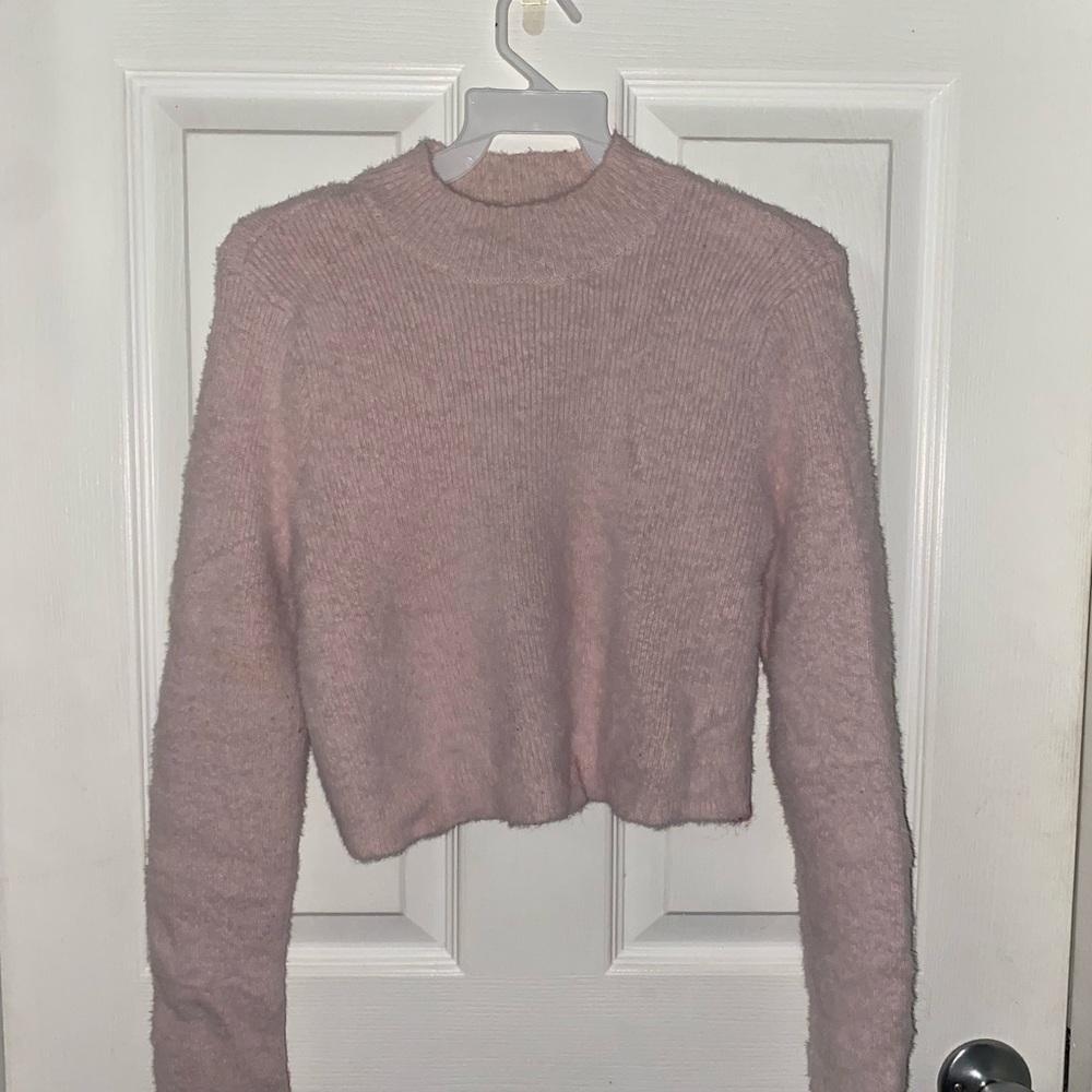 KENDALL&KYLIE PINK FUZZY TURTLE NECK